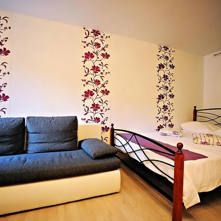 스튜디오 에리카 189 *